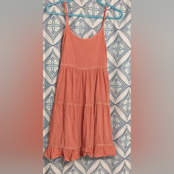 Size S Kiwi + Punch- Dark Blush worn once outgrew it, from a live show bundle - Picture 1 of 5